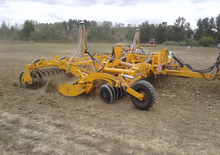 Дисково-цинкова борона Agrisem Disc-O-Mulch Gold 9.00