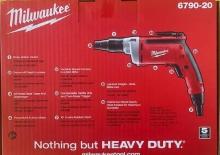 Дрилі та шуруповерти Milwaukee 6790-20