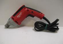 Дрилі та шуруповерти Milwaukee 6792