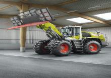 Дворовий навантажувач Claas Torion 1914