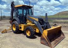 Екскаватор-навантажувач John Deere Construction 410 J