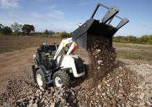 Екскаватор-навантажувач Terex TLB 890