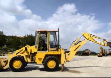 Екскаватор-навантажувач Komatsu WB92A