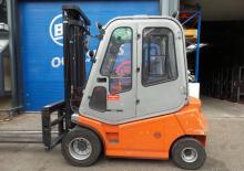 Електричні навантажувачі BT C 4 E 500 V