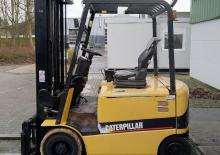 Електричні навантажувачі Caterpillar EP20K
