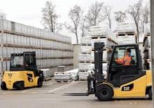 Електричні навантажувачі Caterpillar EP40