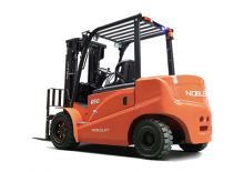 Електричні навантажувачі Noblelift FE4P40Q