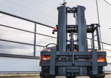 Електричні навантажувачі Hubtex FluX 30