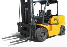 Електричні навантажувачі OM XE 70