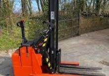 Електричні штабелері BT LSR 1200