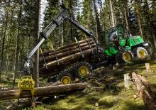 Форвардери John Deere 1210 G