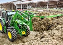 Фронтальний навантажувач John Deere 663R