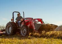 Фронтальний навантажувач Massey Ferguson MF 911X