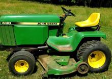 Газонокосарки, газонні та садові трактори John Deere 430