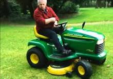 Газонокосарки, газонні та садові трактори John Deere LT166