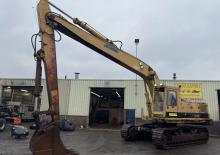 Гусеничні екскаватори Caterpillar 235 C