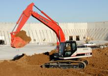 Гусеничні екскаватори Link-Belt 240 LX Road Builder