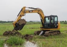 Гусеничні екскаватори Caterpillar 30700