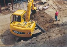 Гусеничні екскаватори John Deere Construction 80