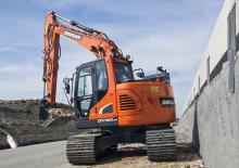 Гусеничні екскаватори Doosan DX 140 LCR