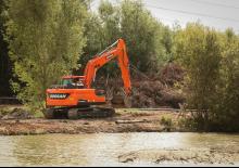 Гусеничні екскаватори Doosan DX140LC-5