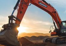 Гусеничні екскаватори Doosan DX420NLC-5