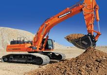 Гусеничні екскаватори Doosan DX530LC-3