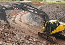 Гусеничні екскаватори Volvo EC235CNL