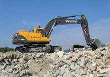 Гусеничні екскаватори Volvo EC240CNL