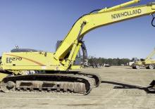 Гусеничні екскаватори New Holland EC270