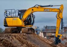 Гусеничні екскаватори JCB JS131LC