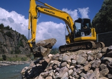Гусеничні екскаватори Komatsu PC128US-3