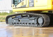 Гусеничні екскаватори Komatsu PC230NHD-11E0