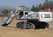 Гусеничні екскаватори Liebherr R 9150