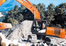 Гусеничні екскаватори Hitachi ZX210LCH-5G