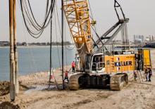 Гусеничні крани - ґратчаста стріла Liebherr HS 8130