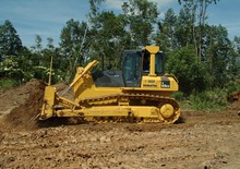 Гусеничні бульдозери Komatsu D65EX-16