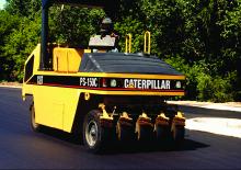Катки на гумових колесах Caterpillar PS 150