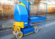 Підйомники з однією вертикальною щоглою ABM Belone 900
