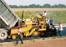 Колісні асфальтоукладальники Caterpillar AP800C