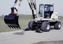 Колісні екскаватори Terex-Schaeff HML 42