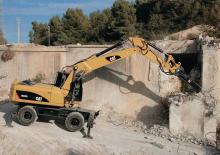 Колісні екскаватори Caterpillar M322D