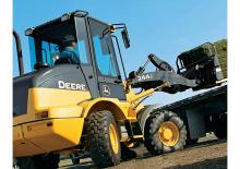 Колісні навантажувачі John Deere Construction 244 J
