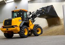 Колісні навантажувачі JCB 411 HT