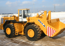 Колісні навантажувачі Belaz 78221
