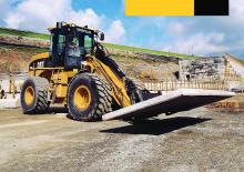 Колісні навантажувачі Caterpillar 930G