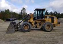 Колісні навантажувачі Caterpillar IT 38 GII