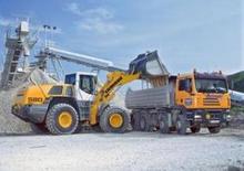 Колісні навантажувачі Liebherr L 586