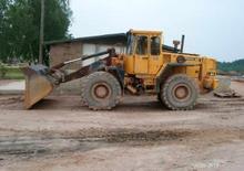 Колісні навантажувачі Volvo L 90 B