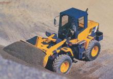 Колісні навантажувачі Kobelco LK350